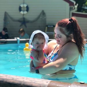 Meet your Posher, Aron